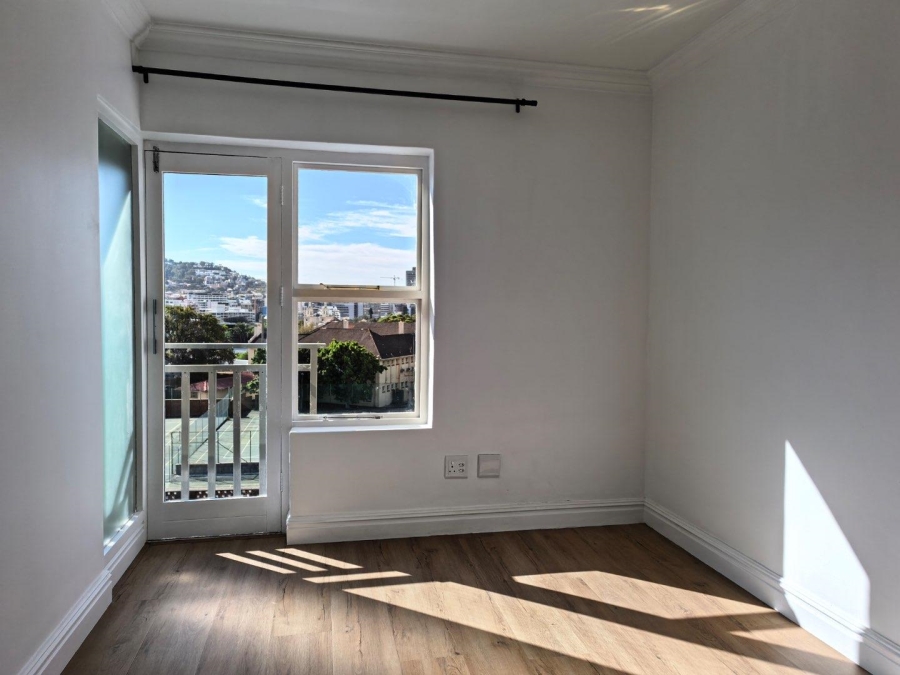 To Let 2 Bedroom Property for Rent in Oranjezicht Western Cape